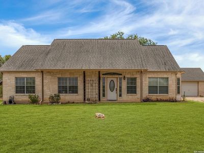 100 COUNTRY PLACE DR, Adkins, TX, 78101
