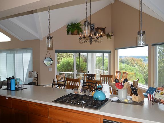 5th image of 4474 Willow Ln