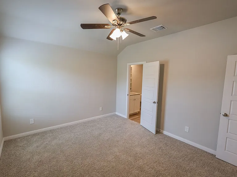 8343 Runner Rdg #101 — Photo 11