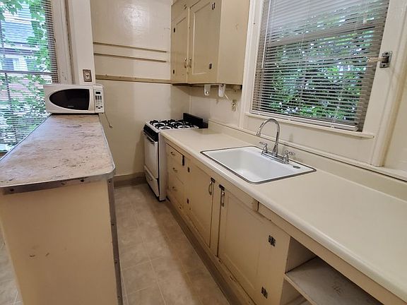 3rd image of 519 E Buffalo St APT 7