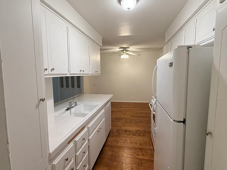 11935 Dorothy St #203 — Photo 8