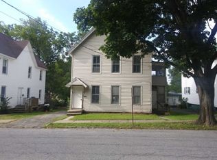 70 3rd St, Gloversville, NY 12078
