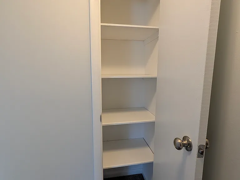 99 Village Green Dr #7 — Photo 17