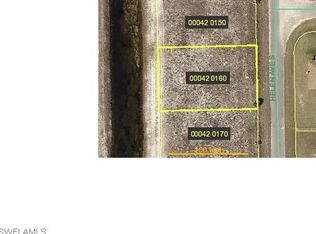 1158 Helen Ave S, Lehigh Acres, FL 33974
