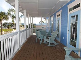 317 Keewaydin Ln, Port Aransas, TX 78373