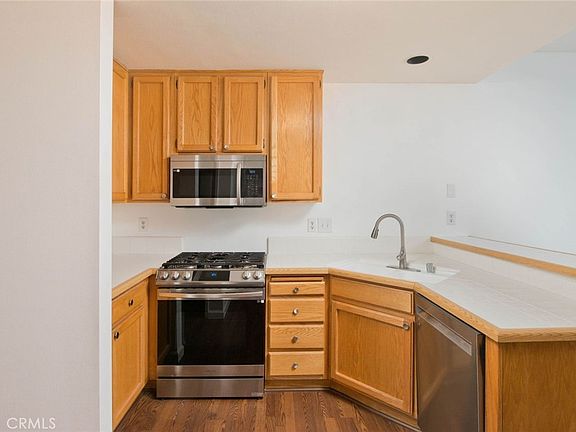 2nd image of 28415 Seco Canyon Rd Unit 125