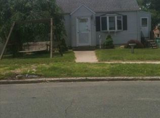 535 Stonybrook Rd, Stratford, CT 06614