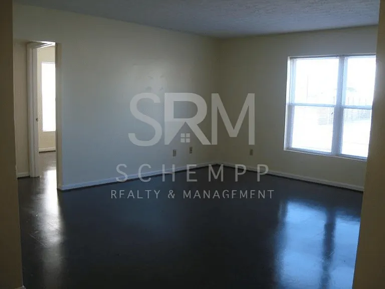 2433 Slevin St #2 — Photo 3