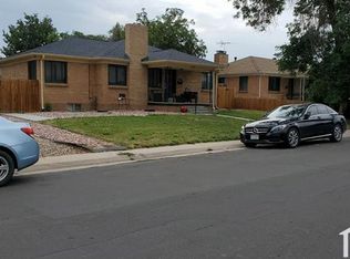 2211 Oakland St, Aurora, CO 80010