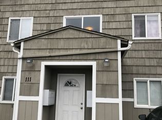 111 10th St SE APT 4, Auburn, WA 98002