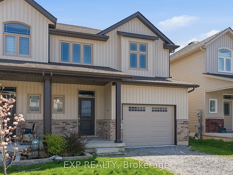 15 Bowman Cres — Photo 3