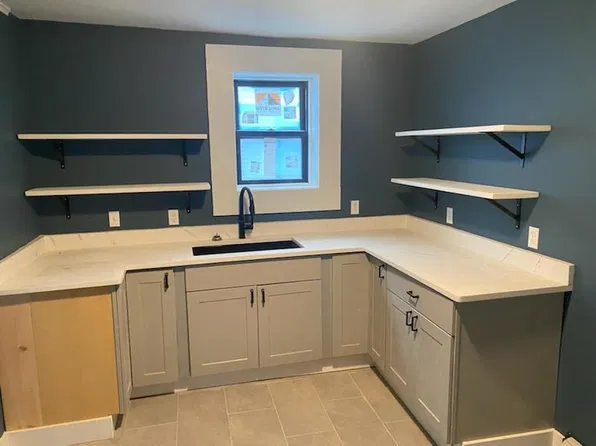 33 Willis St #2, Pittsfield, MA 01201