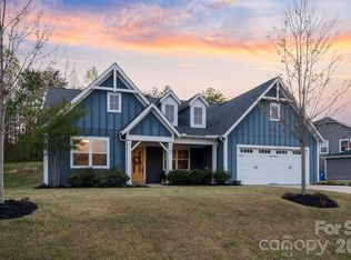 209 Country Lake Dr, Mooresville, NC 28115