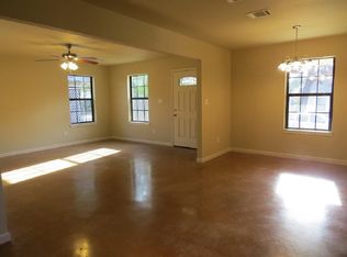 909 N 31st St, Waco, TX 76707