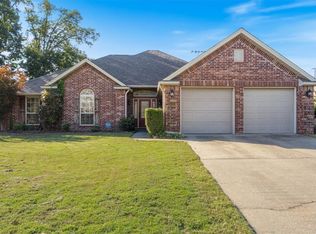 2247 Tall Tree Ln, Springdale, AR 72762