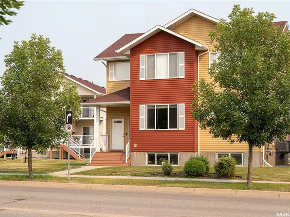 UNIT 8-5004 JAMES HILL ROAD, Regina, SK S4W 0B8