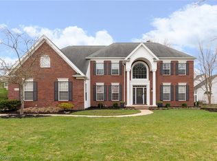 31721 Tradewinds Dr, Avon Lake, OH 44012