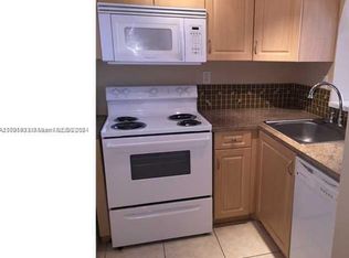 488 NW 165th Street Rd APT B411, Miami, FL 33169