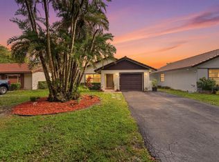10237 NW 31st St, Coral Springs, FL 33065