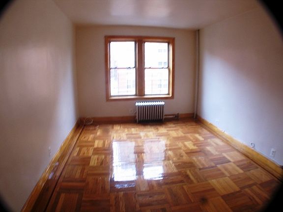 5th image of 3328 Hull Ave