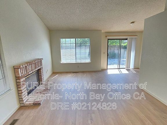 3rd image of 869 Maria Dr