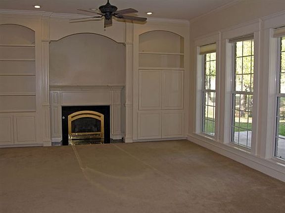 5th image of 4715 Sunflower Ln