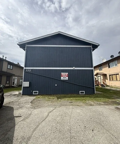 332 N Bunn St #B — Photo 3
