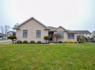 1445 Maplecrest Dr, Troy, OH