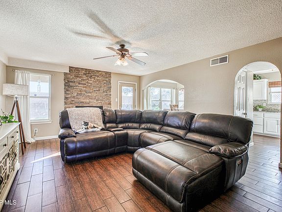 5th image of 3672 La Cuesta Dr