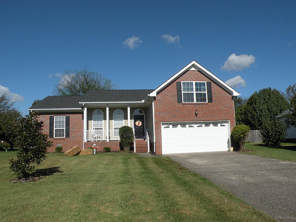 1st image of 588 Bradford Dr