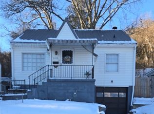 1115 Hughes Ave, Martins Ferry, OH 43935