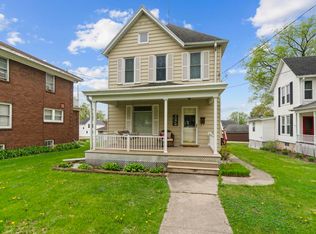 1221 W Lincoln Blvd, Freeport, IL 61032