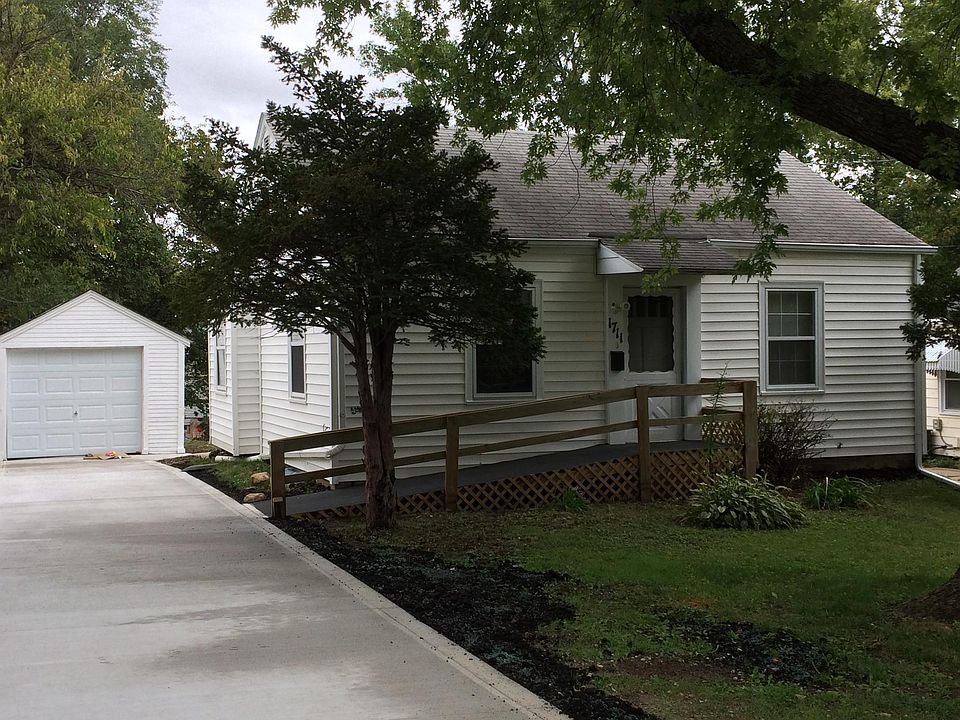 1711 Lincoln Ave. Des Moines, Iowa 50314