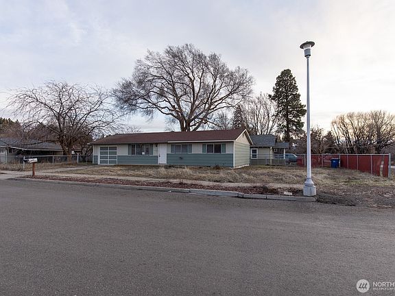 3rd image of 1308 E 15th Avenue