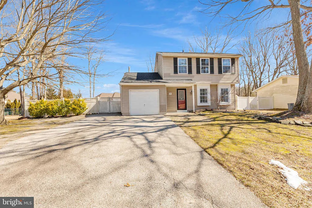 156 Saint Moritz Dr photo 1