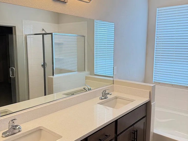 1864 Brookshire Dr — Photo 7