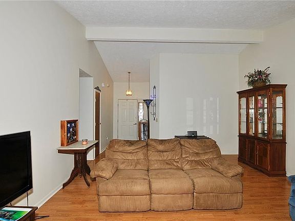 4th image of 7018 Elias Cir