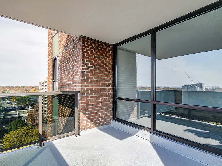 2220 Marine Dr — Photo 11