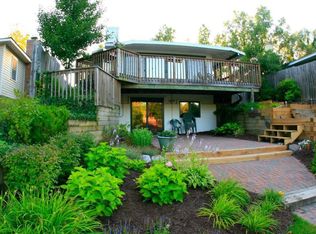 100 Shorewood Ct, Lake Orion, MI