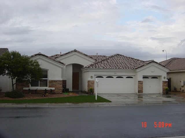 1st image of 870 E CHERRYWOOD Drive