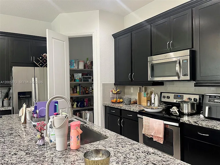 1346 SW 113th Ter #1346 — Photo 16