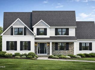 30 Eastpointe Dr, Saratoga Springs, NY 12866
