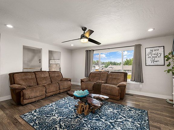 5th image of 1503 W 37th Pl