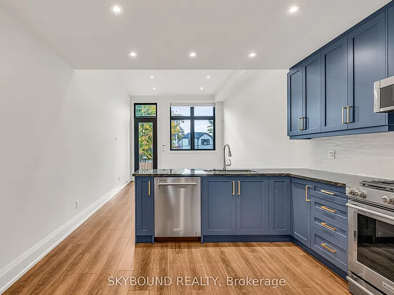 323 Mortimer Ave #B — Photo 6