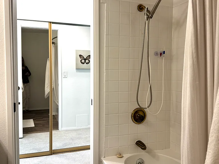 410 13th Ave E #Penthouse 3 — Photo 26