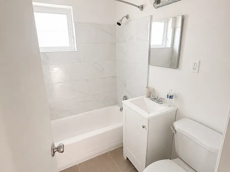 535 NW 13th Ave #2 — Photo 6