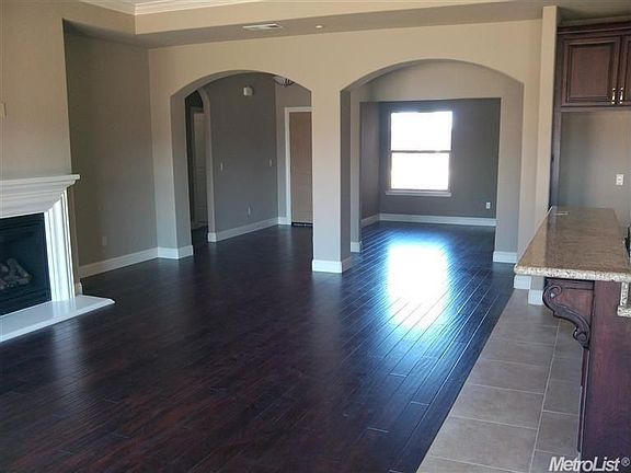5th image of 1439 Wildwood Dr