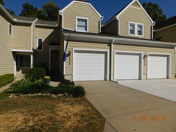 2nd image of 9424 W 120th St