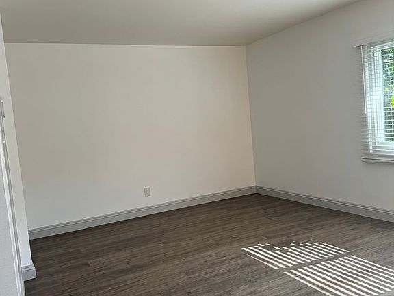 3rd image of 218-224 W Olive St #224-06