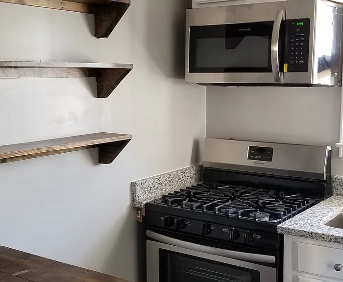 710 North Ave NW #202 — Photo 6
